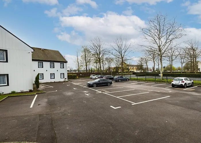 Отель Vini Бон